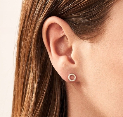 18K 金付 925 ステルリング シルバー クラシック スタッド イヤリング 女の子 ファッション アクセサリー