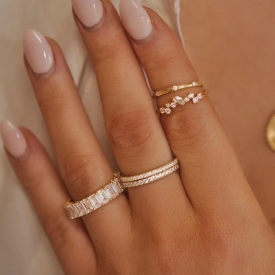 18K 金色 スタッキング 結婚式 エターニティバンド 女性の指輪 925 スターリング シルバーセット