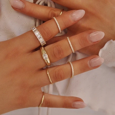 18K 金色 スタッキング 結婚式 エターニティバンド 女性の指輪 925 スターリング シルバーセット