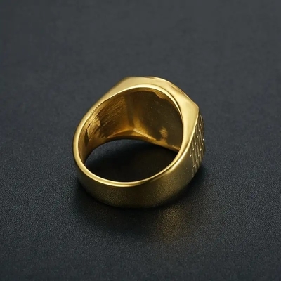 クラウン 18K 金色 リング 方形 ユニセックス 手 白 クリスタル カップル リング