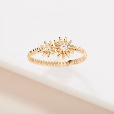 ファッション ゴールド 925 スターリング シルバー デイジー CZ リング 女性 エレガンス アクセサリー