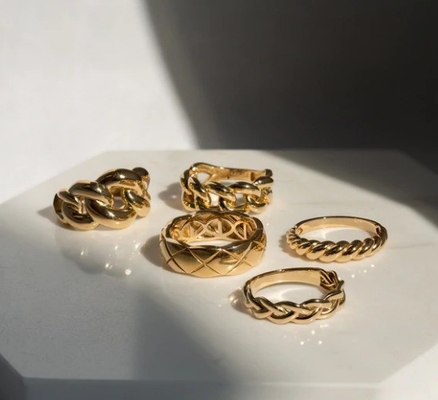 華麗なバロック 14K ゴールド グラデント ツイスト 925 スターリング シルバー 女性の指輪 汚れのない宝石