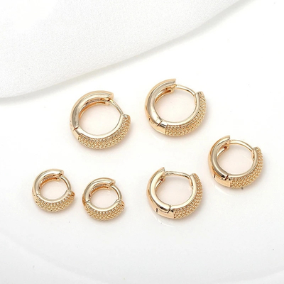 エコフレンドリー 18K ゴールドプラテッド マルチ スモールドットビーズ ヒュープ イヤリング 女性 2021