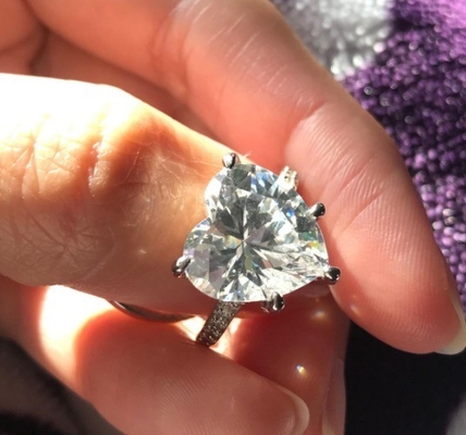 マイクロインセットインレイ技術 ハートカット CZ ストーン 925 スターリング シルバー 婚約指輪