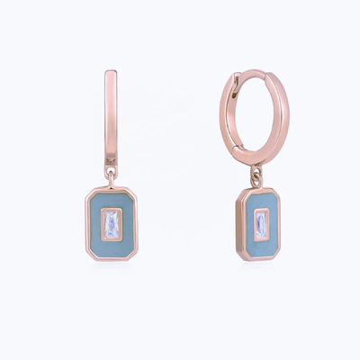 バゲッテ CZ&エナメルフープ耳飾り 925 シルバー 18K ゴールドプレート 女性用手造りの宝石