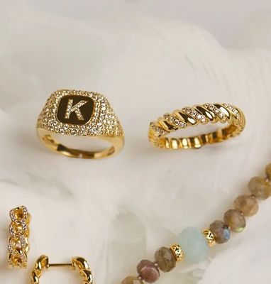 手作り トイストクラシック 925 ステルリングシルバー 女性の指輪 18K ゴールドで塗装された宝石