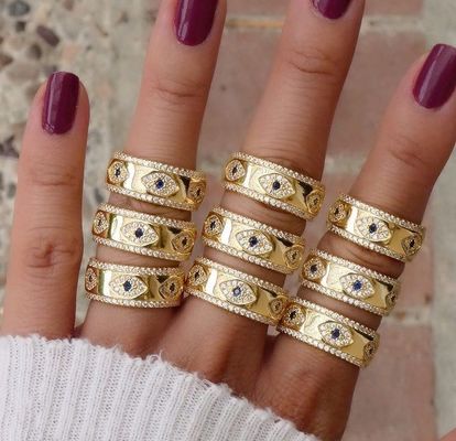 青いサファイア 白いCZ 目の女性 エターニティバンド 青銅 エターニティリング 女性用