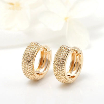エコフレンドリー 18K ゴールドプラテッド マルチ スモールドットビーズ ヒュープ イヤリング 女性 2021