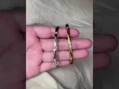 工場直販の925スターリングシルバー、真鍮、ステンレススチールジュエリー